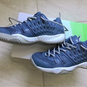 Prince T22 Like new!